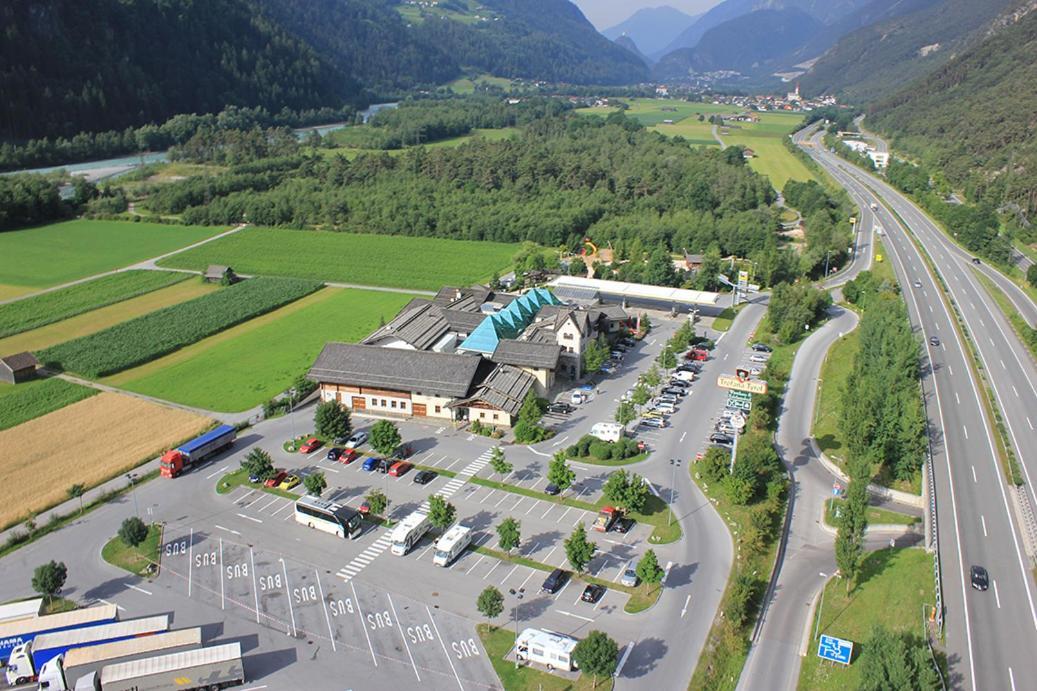 特洛法纳蒂罗尔酒店 Mils bei Imst 外观 照片